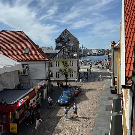 Apartament Bryggen - Prime Location, 2 Minutes From Bryggen Bergen